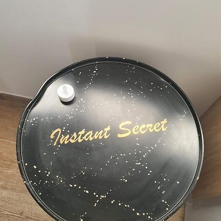Instant Secret Bed & Breakfast Pourrieres Ngoại thất bức ảnh